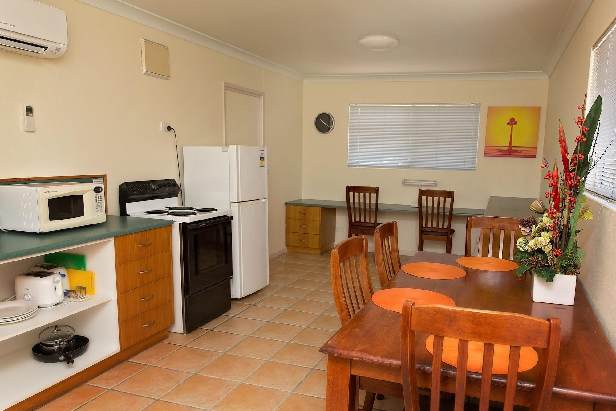 White Lace Motor Inn Mackay Bagian luar foto
